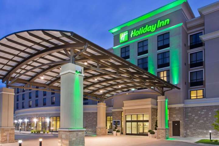 Hotel 12 of 64