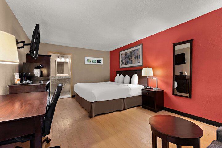 Room 22 of 39