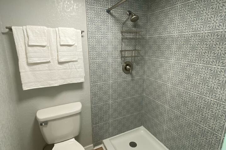 Room 20 of 28