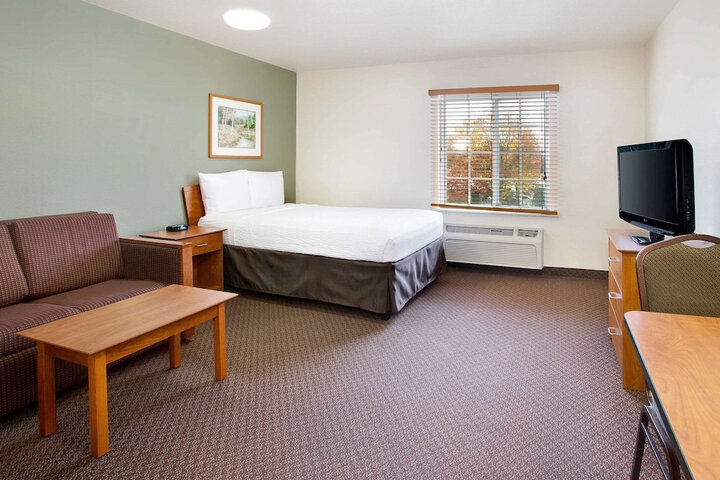 Room 15 of 28