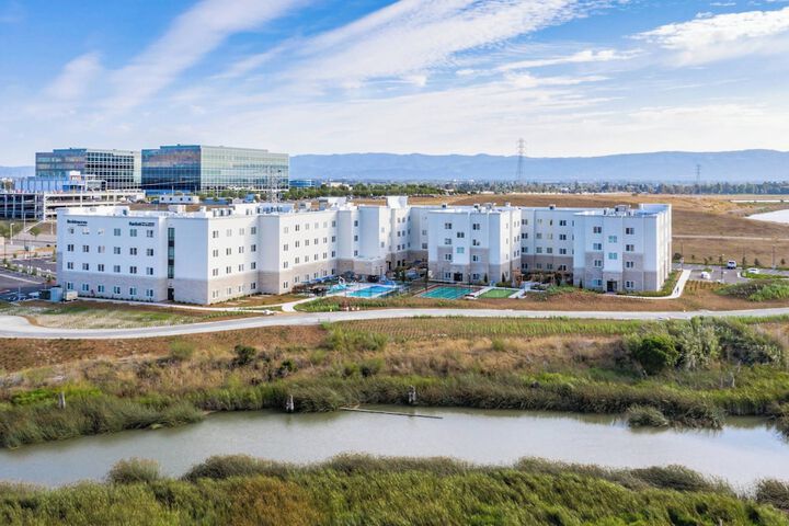 Hotel 2 of 47