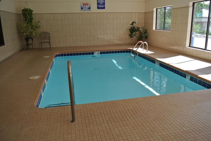 Luxury Inn & Suites