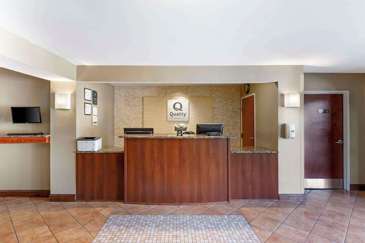 Hotel Interior 9 of 33