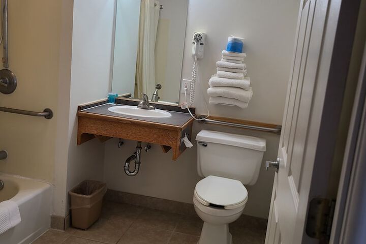 Room 90 of 132