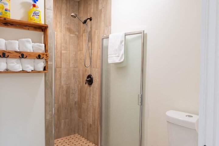 Hurricane Hideaway Lodging