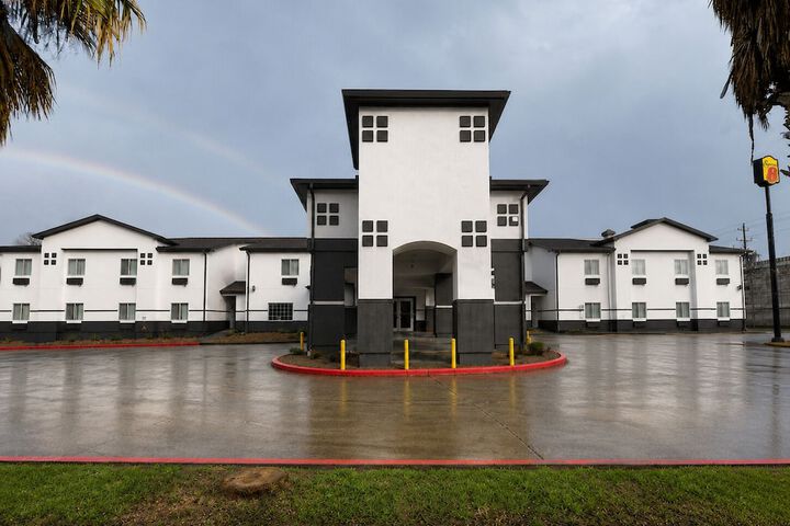 Super 8 by Wyndham Brenham TX