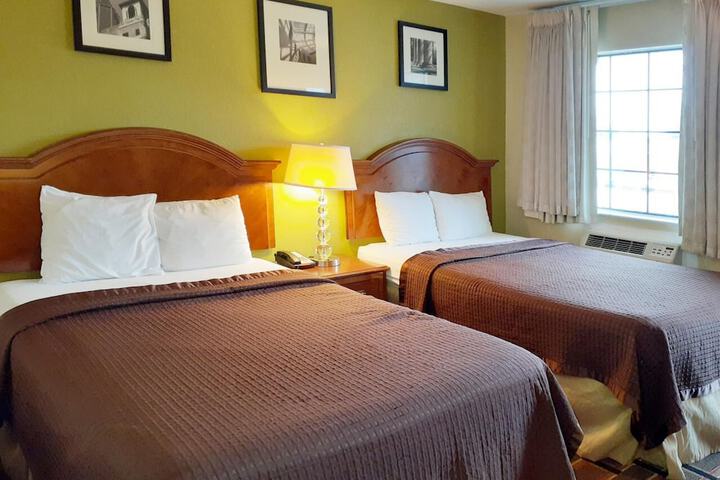 Room 14 of 36
