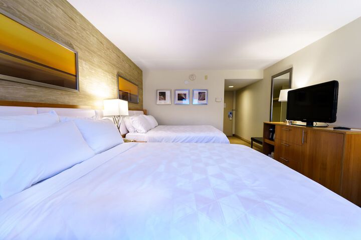 Room 8 of 36