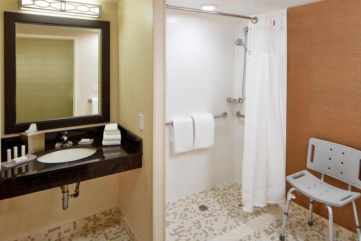 Room 8 of 21
