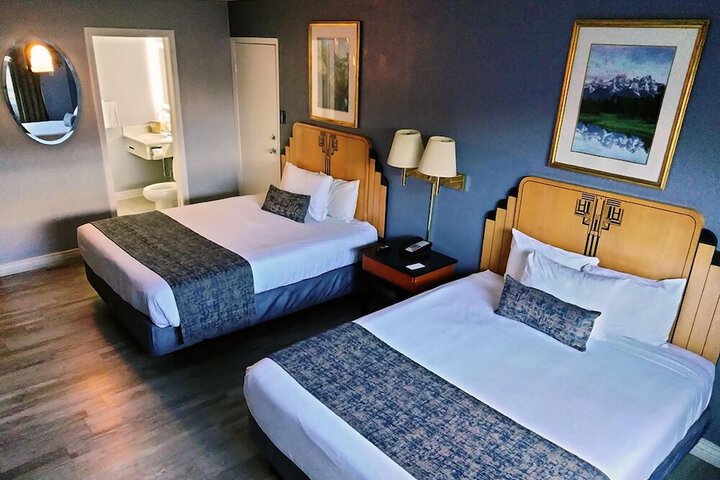 Room 17 of 25
