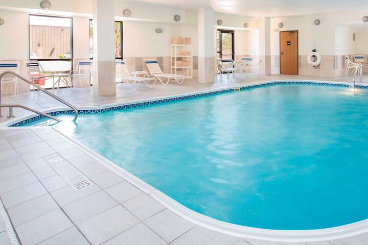 Pool 4 of 33