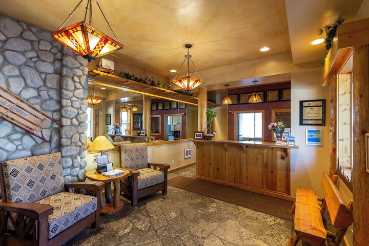 Red Wolf Lodge at Olympic Valley