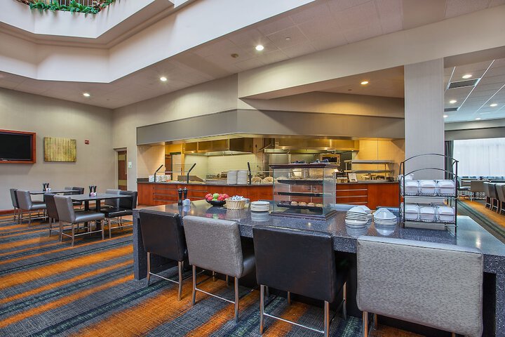 Holiday Inn University Plaza-Bowling Green by IHG
