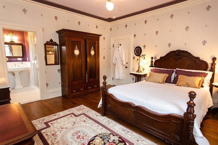 Silas W Robbins House