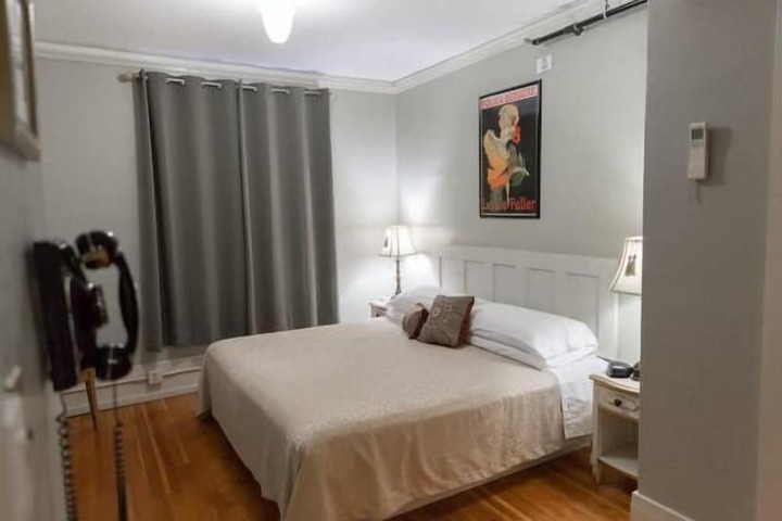 Room 46 of 68