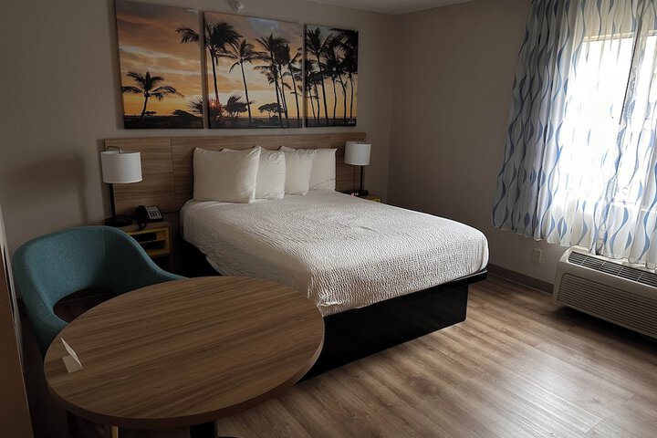 Room 42 of 49