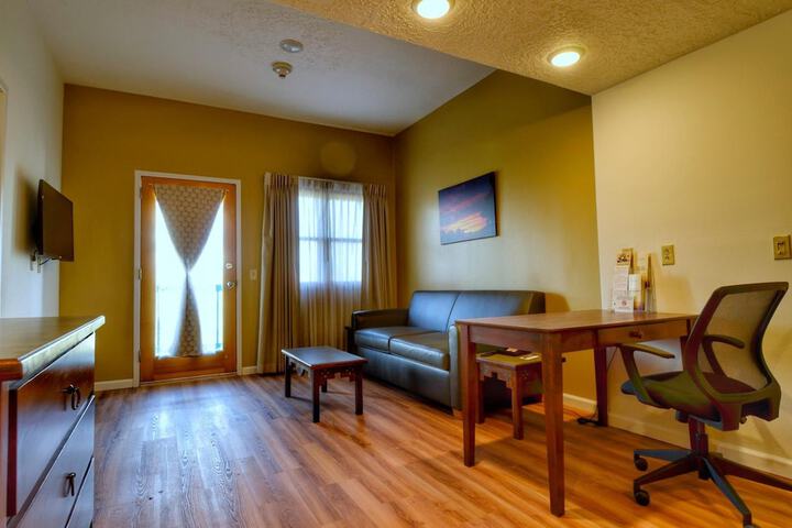 Room 14 of 28