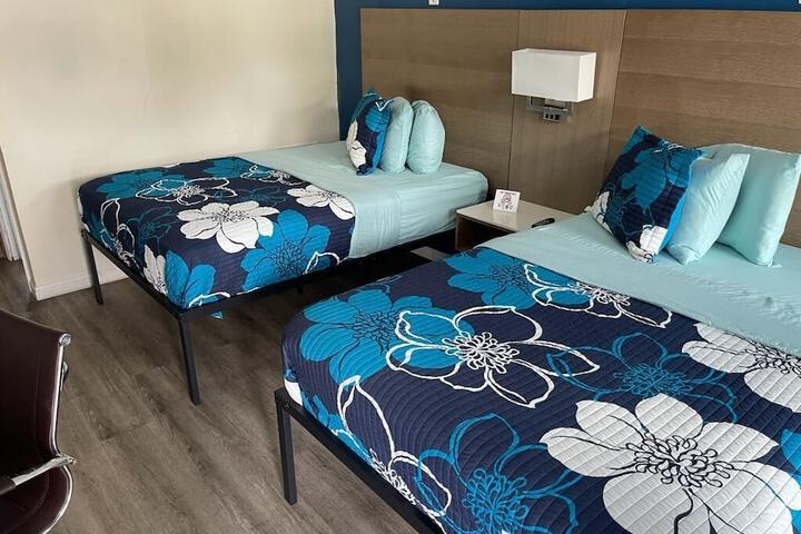 Room 17 of 51