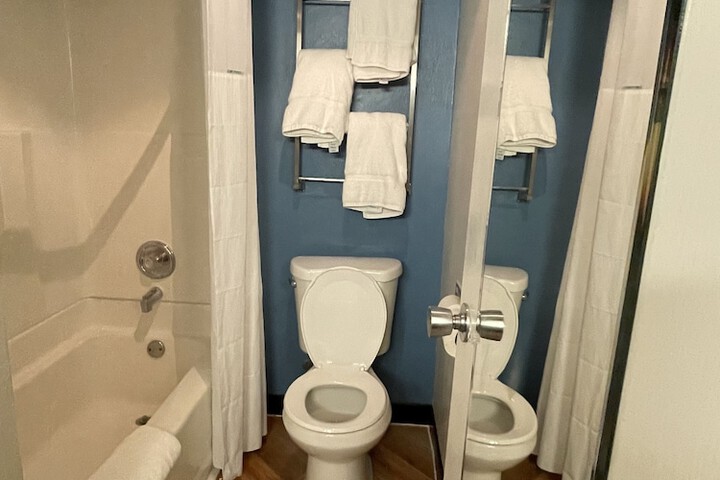 Room 51 of 67