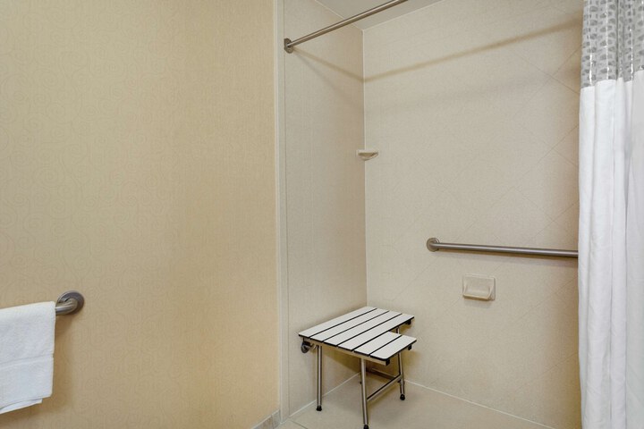 Room 12 of 31