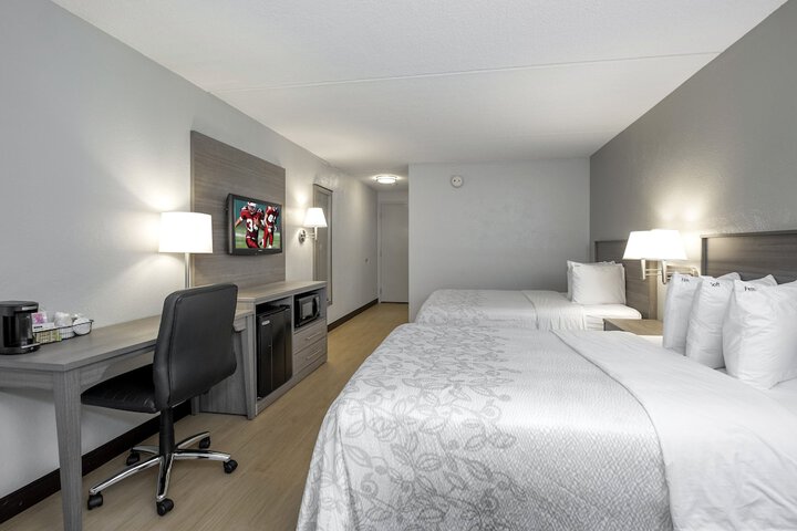 Red Roof Inn PLUS+ Boston - Mansfield / Foxboro