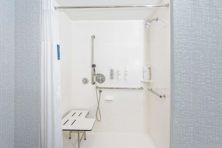 Room 14 of 43