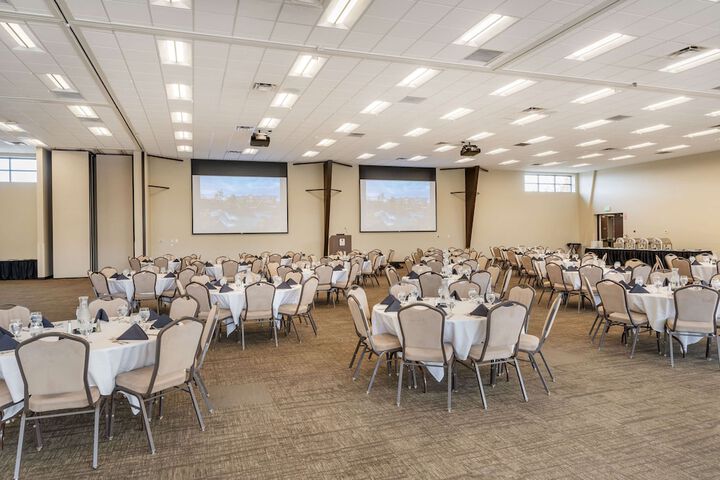 Best Western Premier Boulder Falls Inn