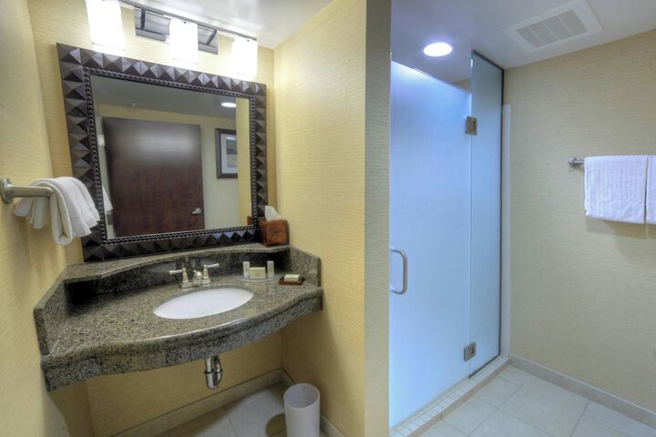 Room 20 of 34