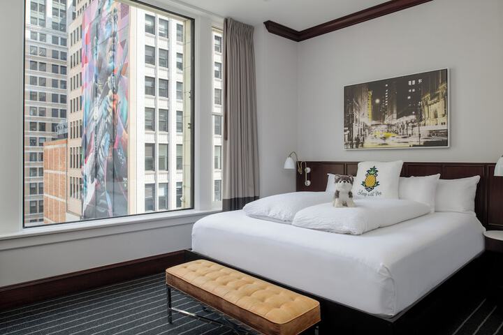 Room 34 of 52