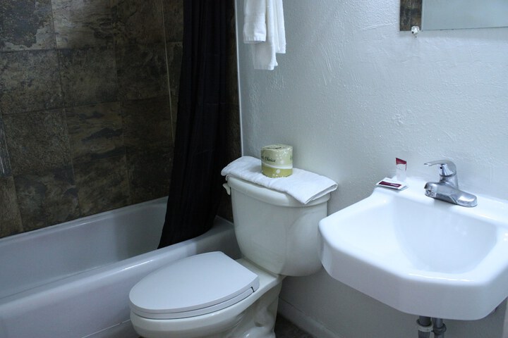 Room 19 of 25