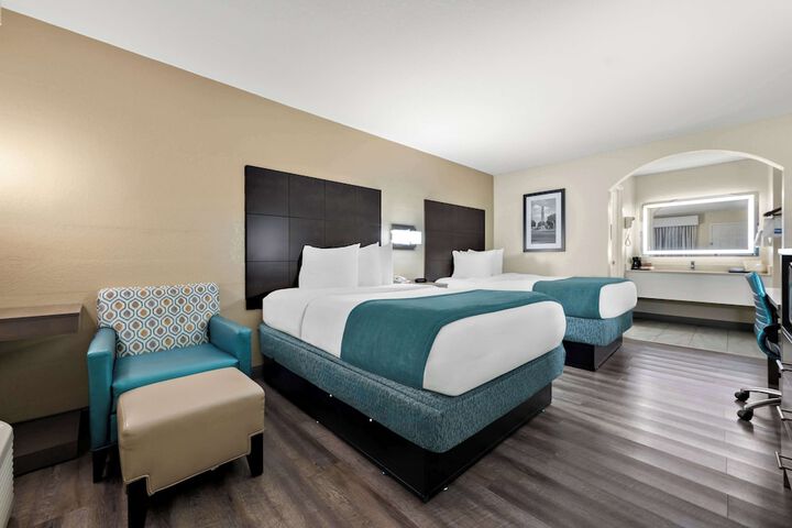 Room 16 of 24
