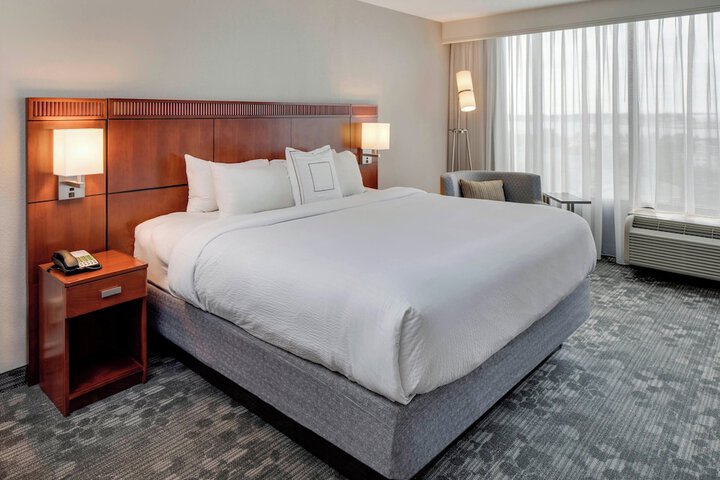 Room 40 of 54