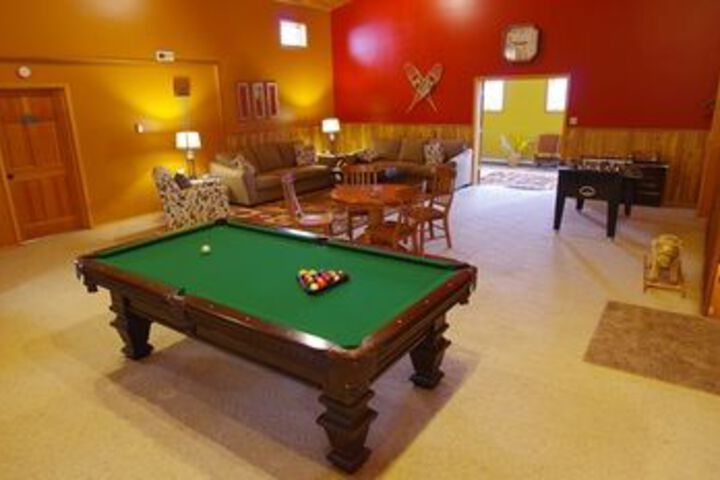 Fairbanks Moose Manor B & B