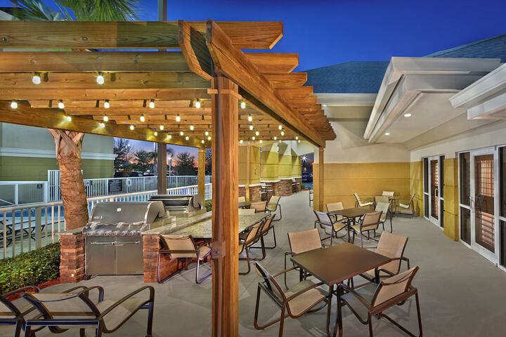 Terrace/Patio 43 of 45