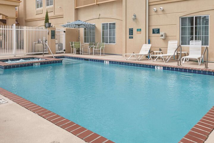 Pool 4 of 36