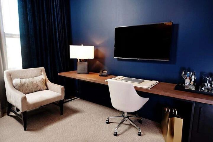 Room 70 of 110