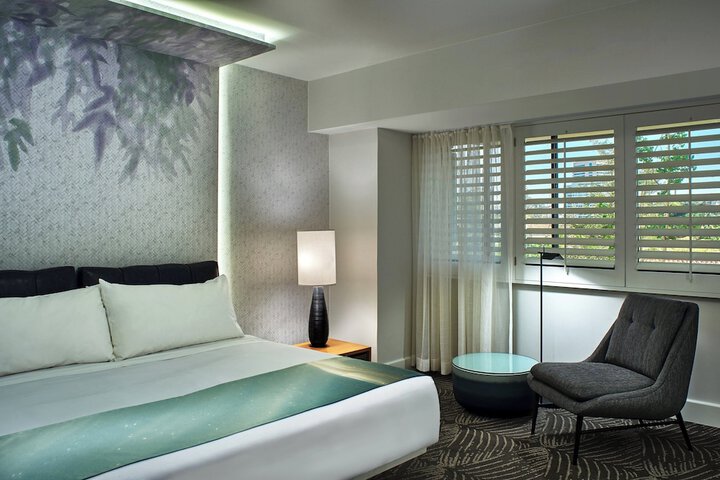 Room 27 of 101