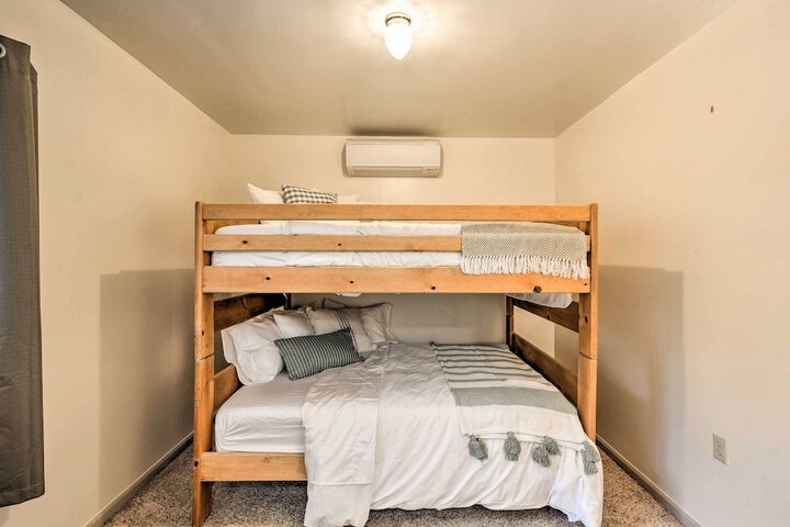 Family Home Near Kings & Sequoia National Parks!