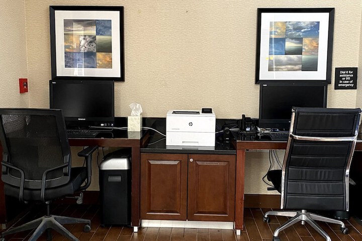 Business Center 50 of 51