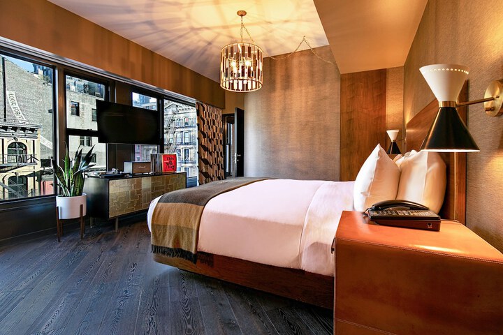 Room 34 of 82