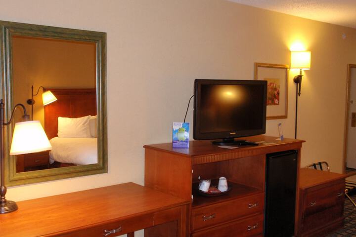 Room 15 of 28