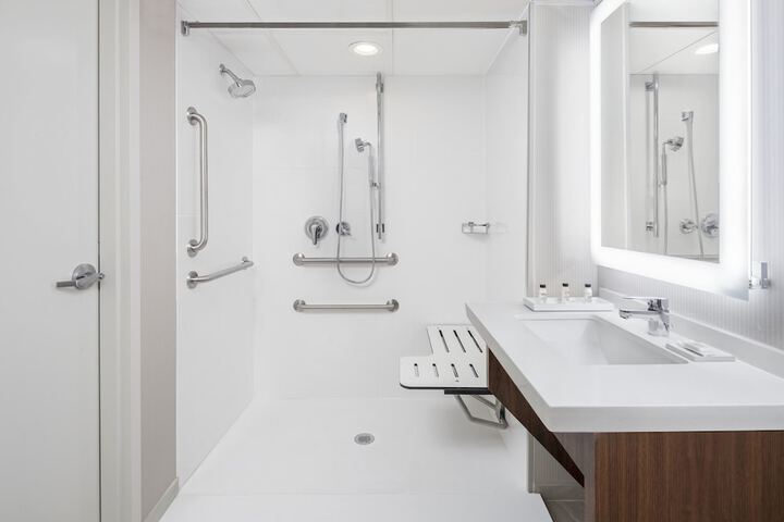 Delta Hotels by Marriott Green Bay