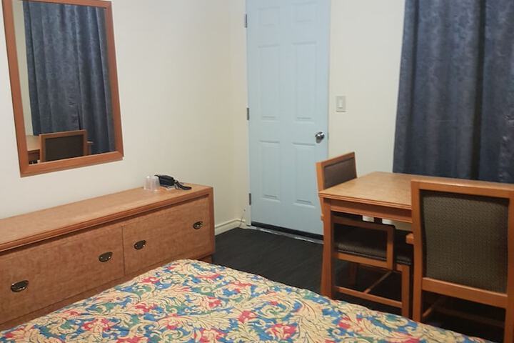 Room 20 of 31