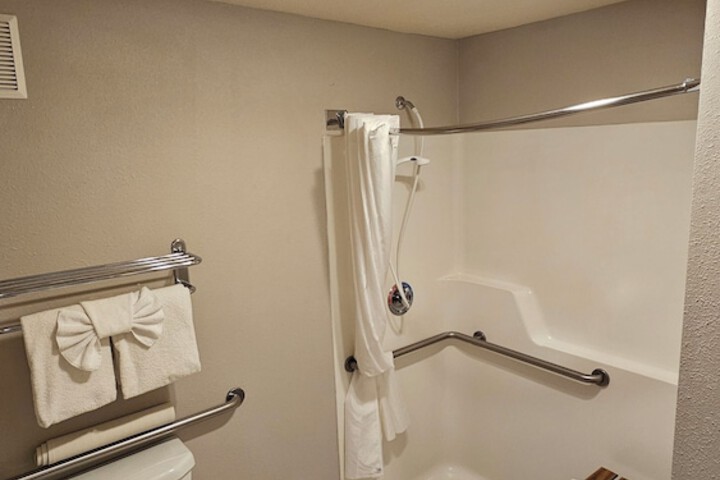 Room 19 of 35