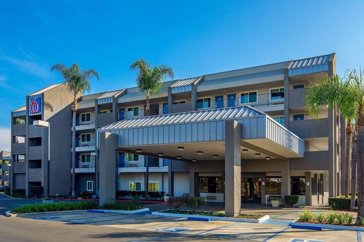 Hotel 3 of 33