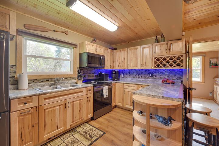 Pet Friendly - Rice Lake Home w / Private Dock!