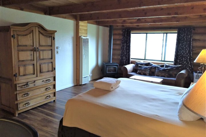 Room 26 of 39