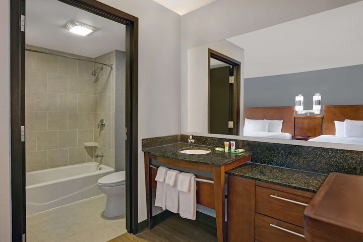 Hyatt Place Jackson / Ridgeland