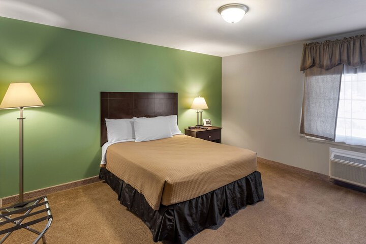 Room 11 of 14