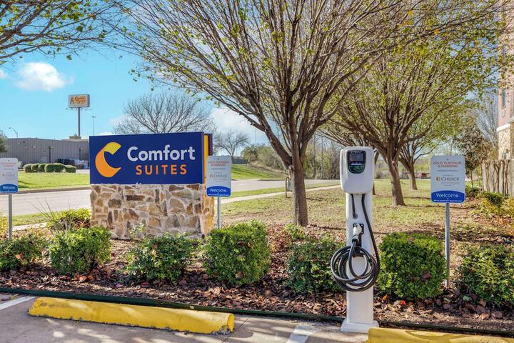 Comfort Suites Benbrook - Fort Worth Southwest